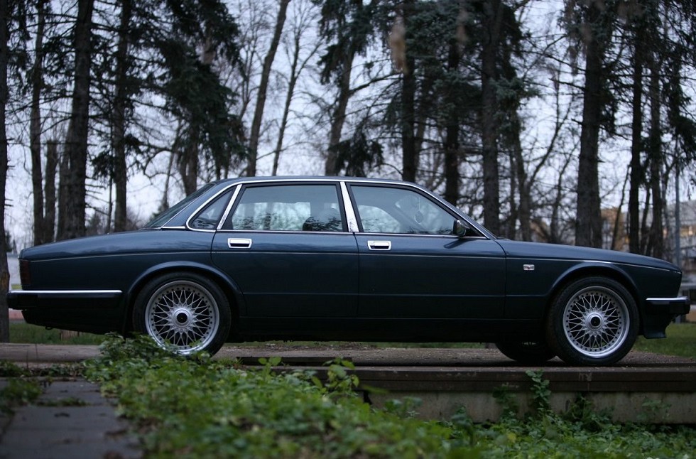 Jaguar XJ 12 Custom