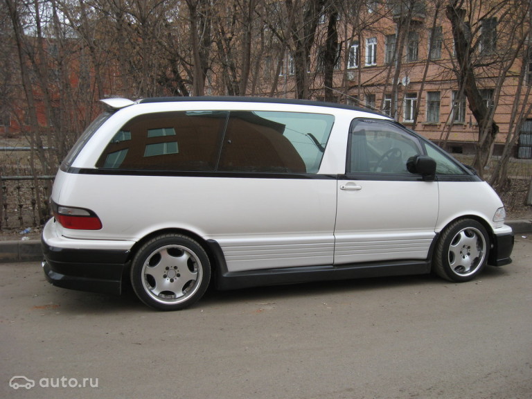 Toyota estima 1997