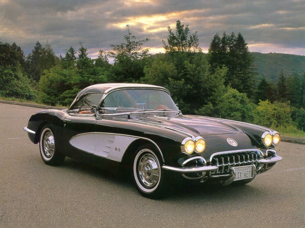 1959_Chevrolet_Corvette_(_C1_)_007_0381