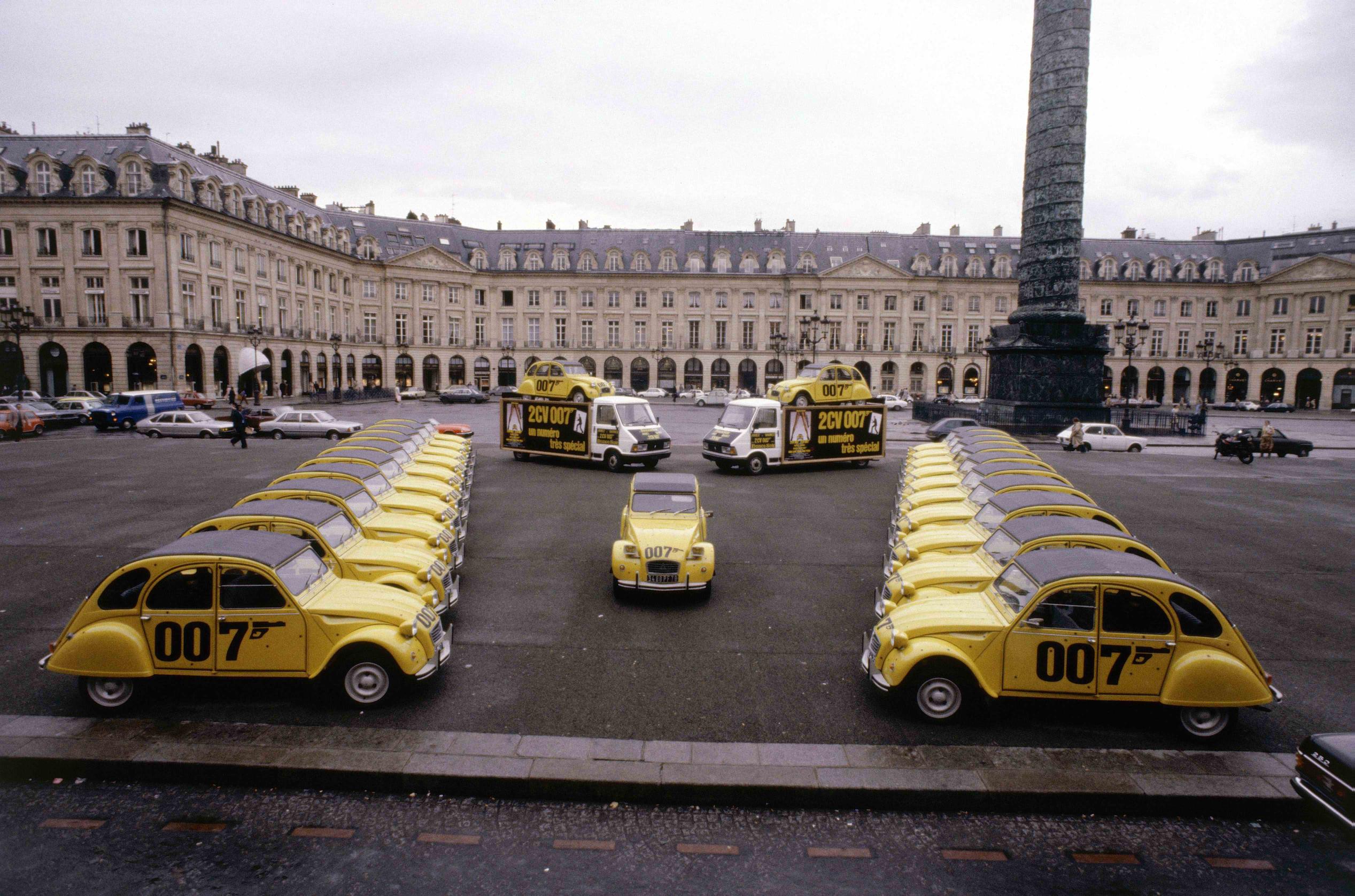 2_CV_007_B_©_CITROEN_COMMUNICATION_Georges_GUYOT_Jean-François_MALARD