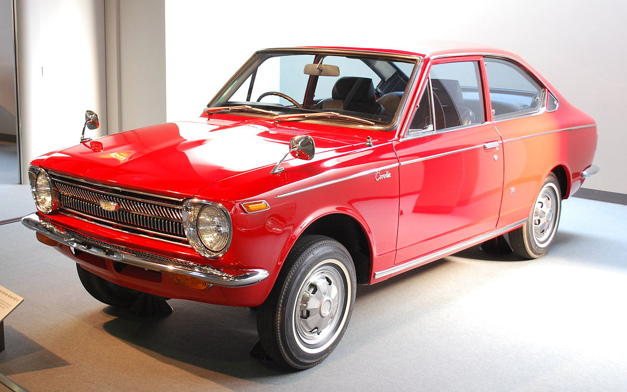 1280px-1968_Toyota_Corolla-Sprinter_01