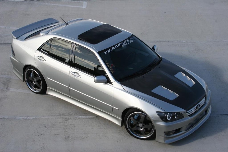 2002-tuned-lexus-is300 _1_