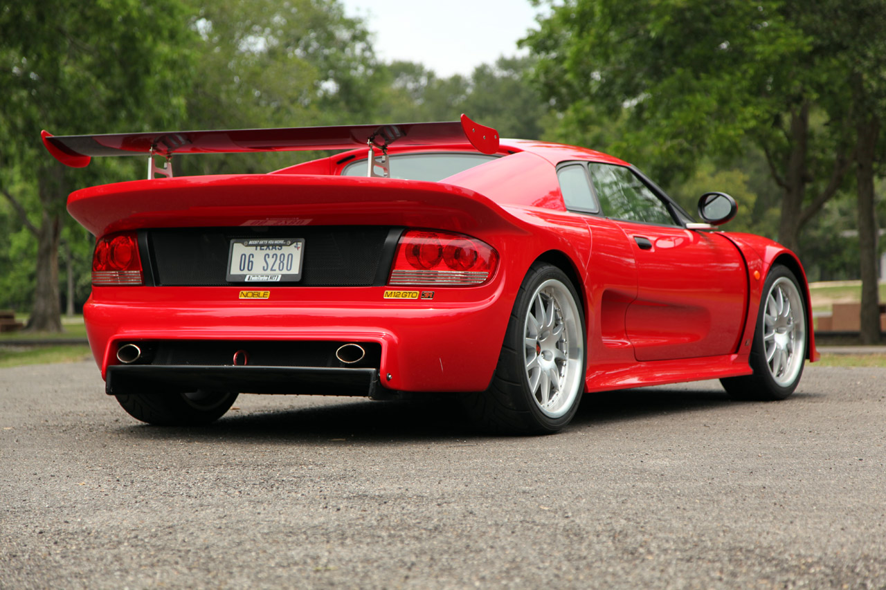 5 м 12. Noble m12 GTO. Noble m12 GTO 2.5. Нобл м12 GTO. Машина Noble m12 GTO.