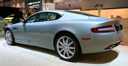 2005-Aston-Martin-DB9-Back-Side-View