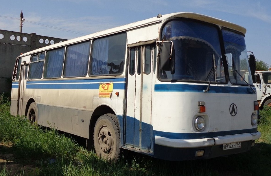 ЛАЗ-695 - автобус среднего класса Львовского завода