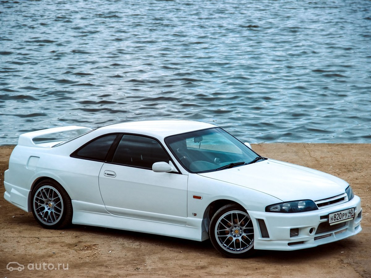 Nissan Skyline r33