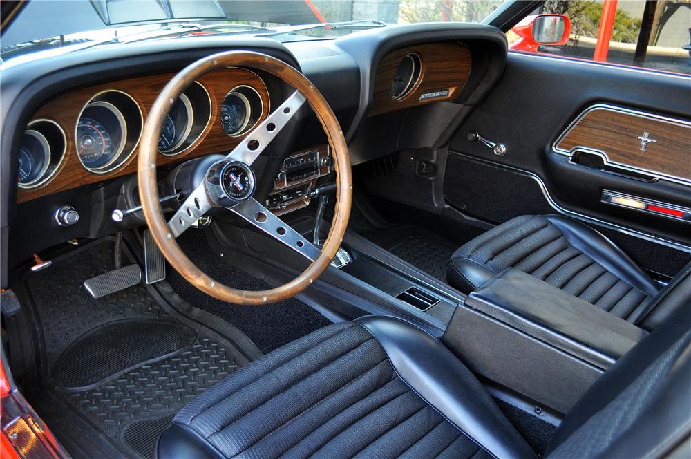 1969-ford-mustang-mach-1-cabin