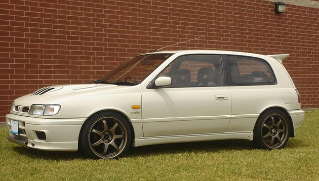 Nissan sunny gtr