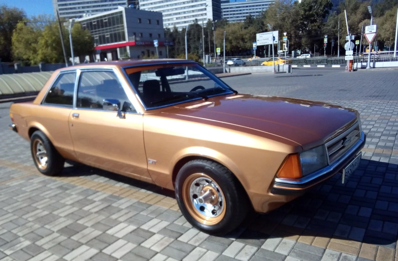 ford granada 1977