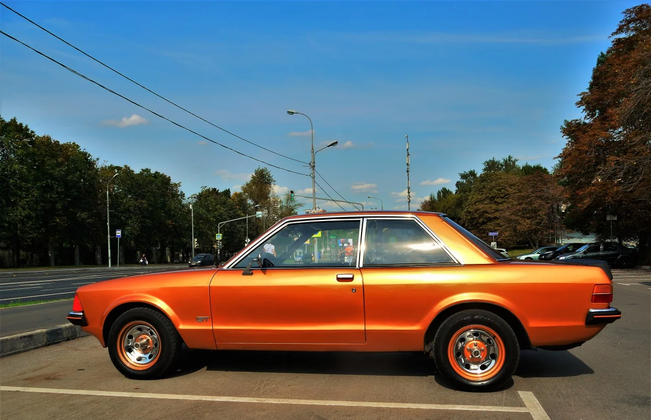 Форд Гранада 1977