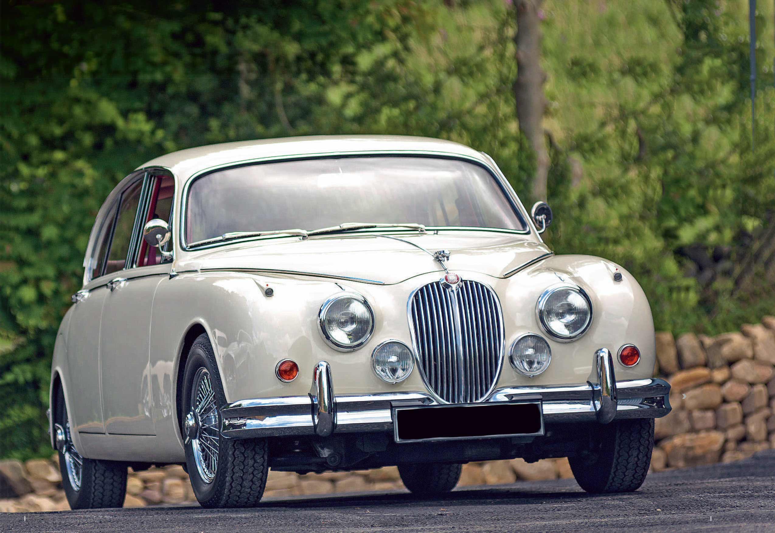 Jaguar MK II 3 8