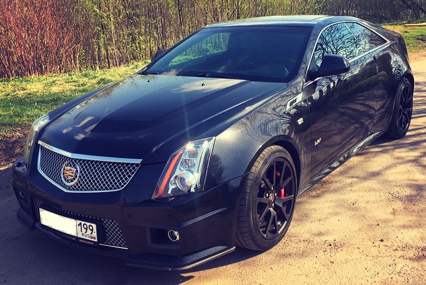 Кадиллак CTS V черный