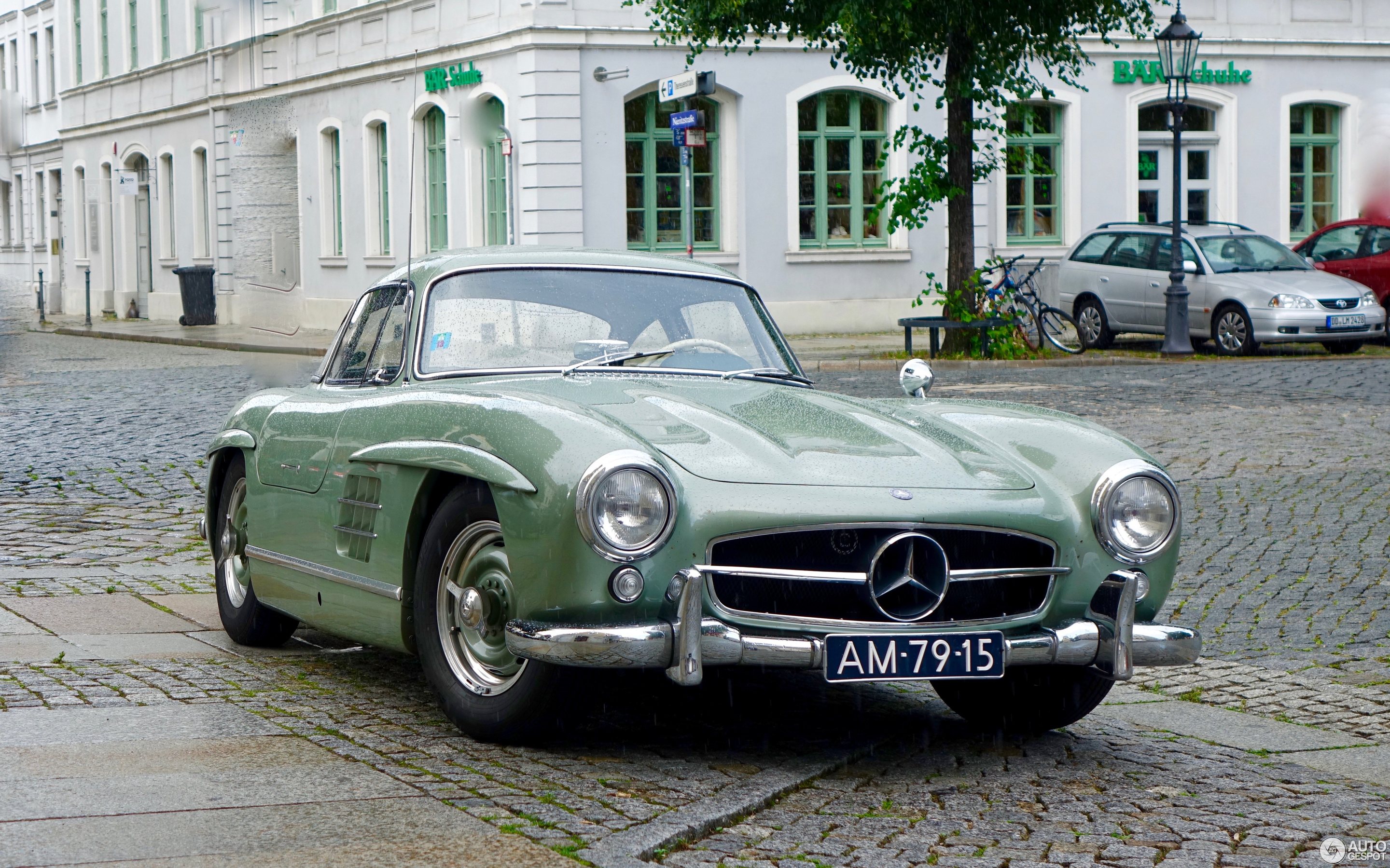 Mercedes 300sl Р·РµР»РµРЅС‹Р№