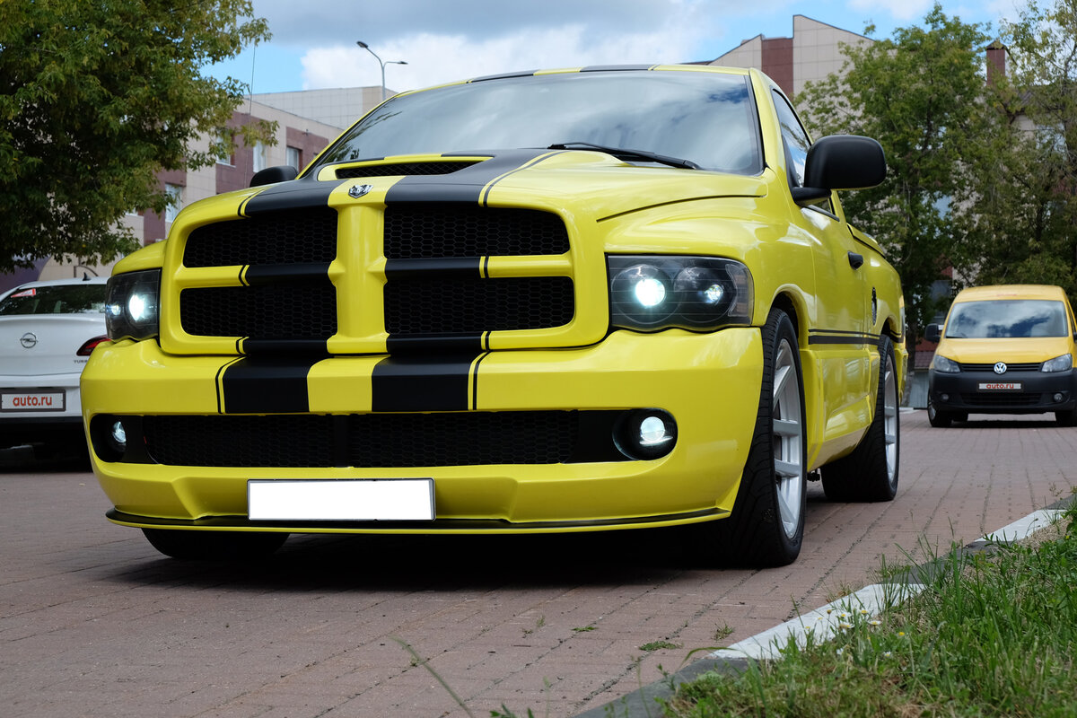 Dodge Ram srt 10 2004