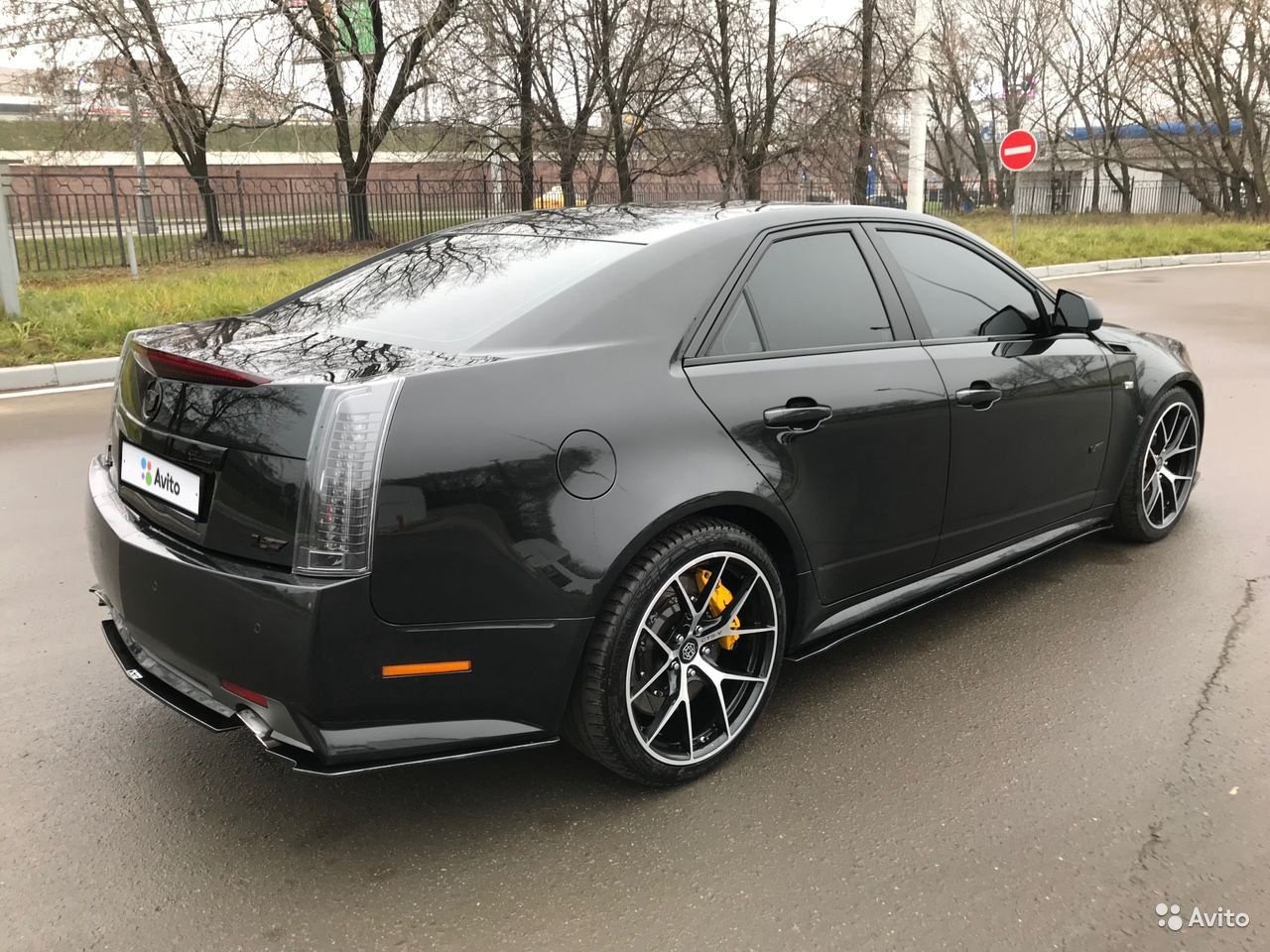 Кадиллак CTS V черный