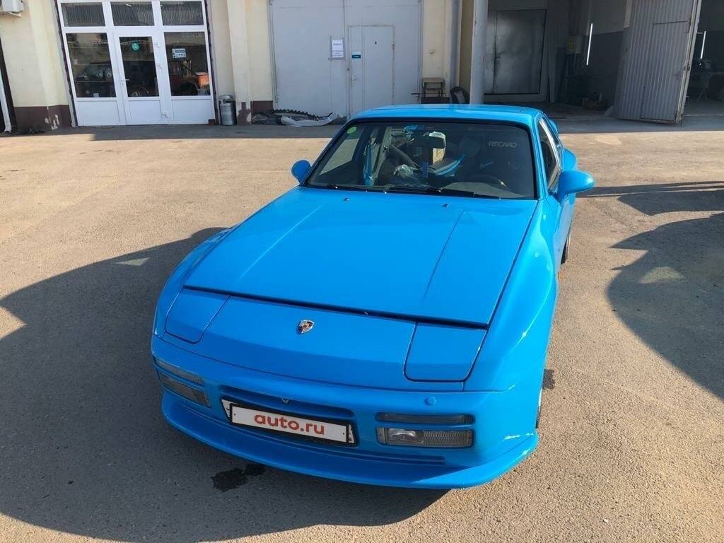 Porsche 944 1982