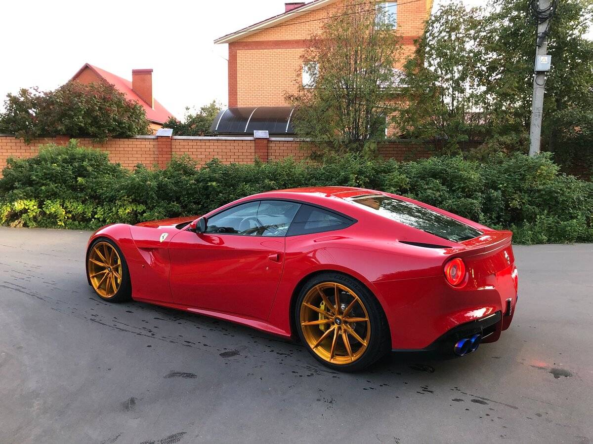 Ferrari f12 Berlinetta черная матовая